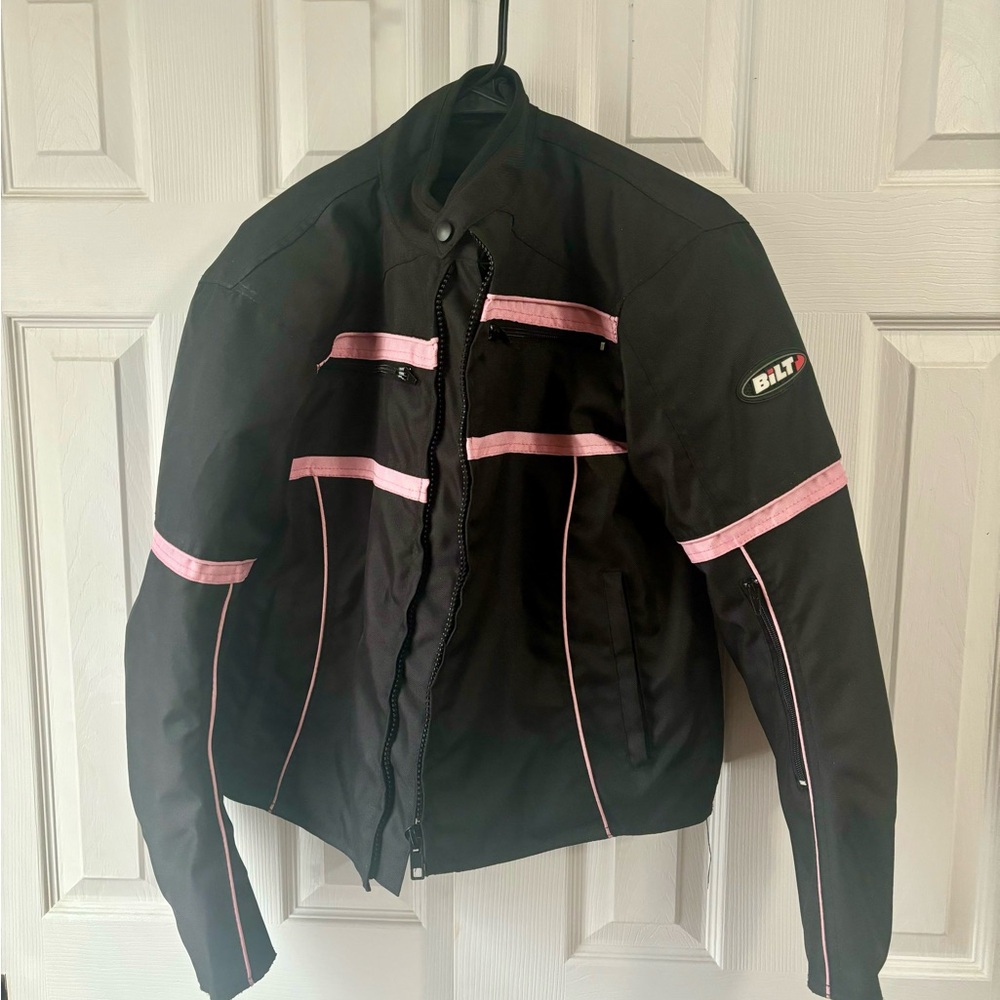 BILT Women's Black and Pink Utility Jacket